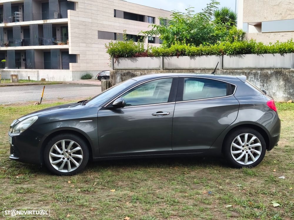 Alfa Romeo Giulietta 1.6 JTDM Distinctive - 54
