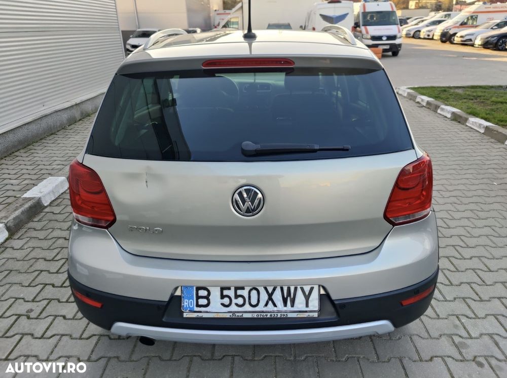 Volkswagen Polo 1.6 TDI DSG Cross - 8
