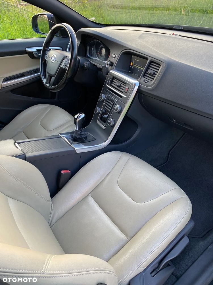 Volvo V60 D4 Drive-E Base - 13
