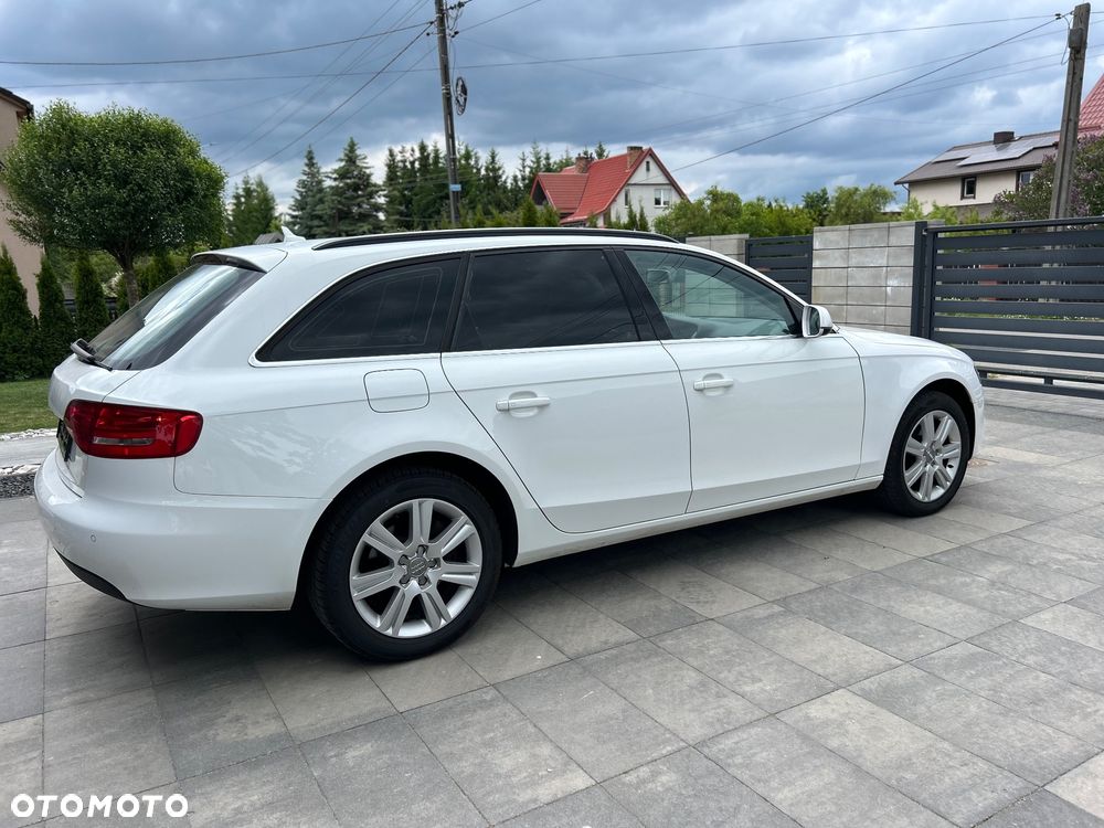 Audi A4 Avant 2.0 TDI DPF Ambition - 6