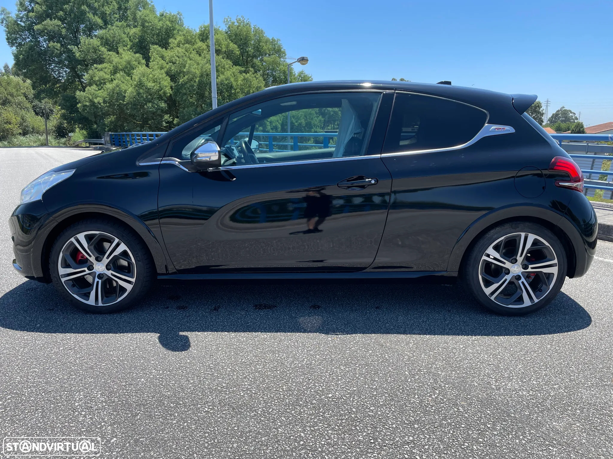 Peugeot 208 1.6 e-THP GTi - 8
