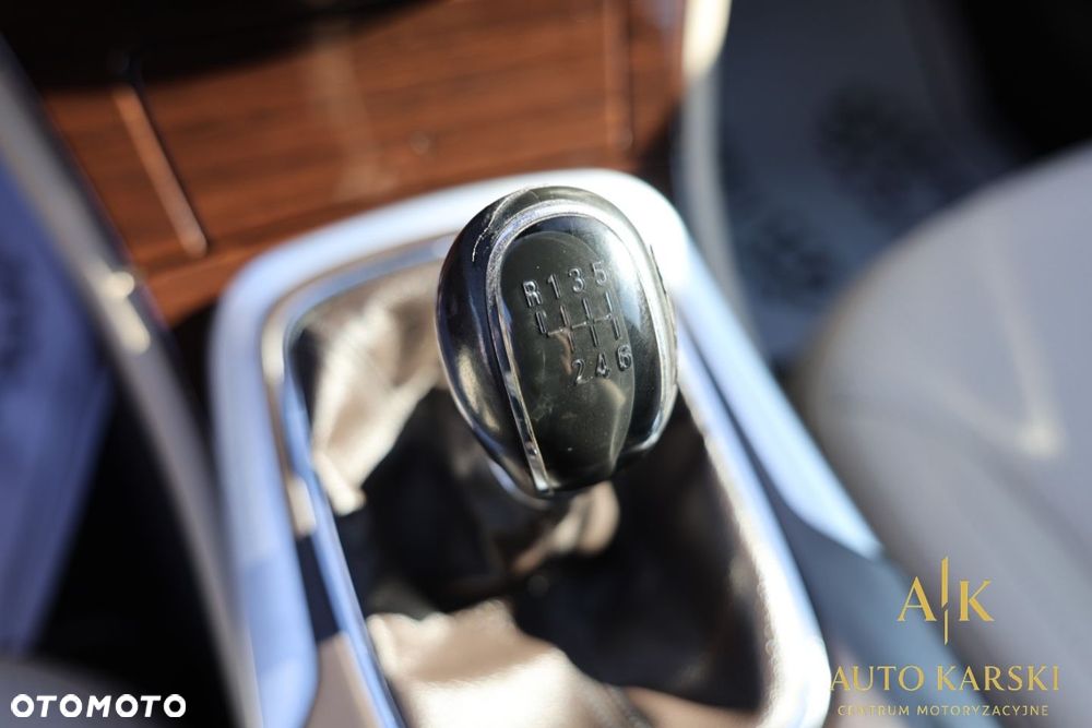 Opel Insignia - 27