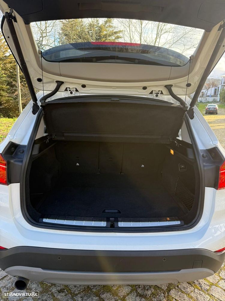 BMW X1 sDrive18i - 23