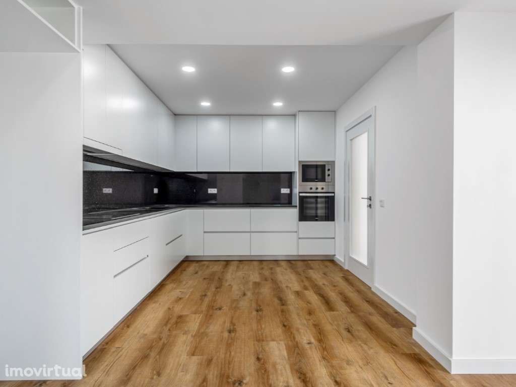 Moradia Exclusiva T5 - Perto das Praias de Peniche e Baleal - Grande imagem: 4/27