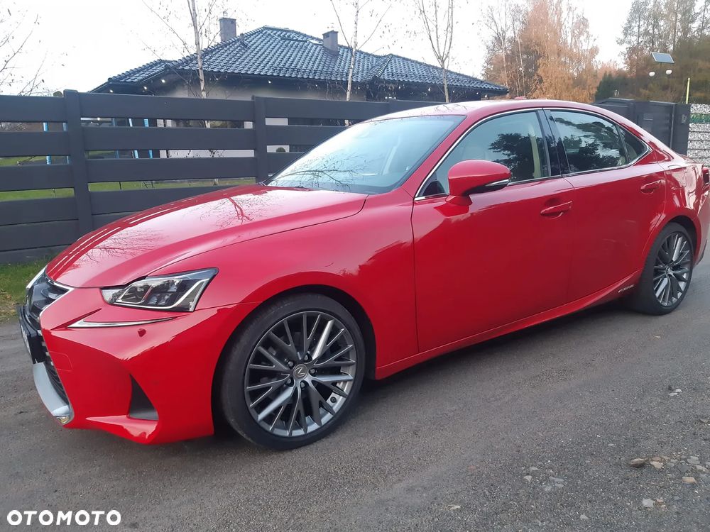 Lexus IS 300h Prestige - 4