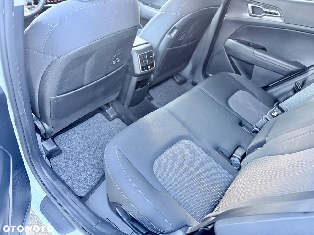 Kia Sportage 1.6 T-GDI AWD Paket Spirit - 13