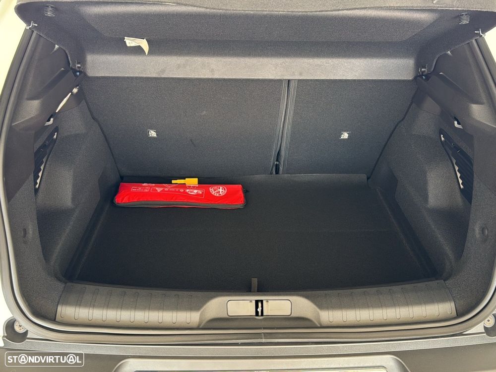 Alfa Romeo Junior 1.2 eDCT6 - 6