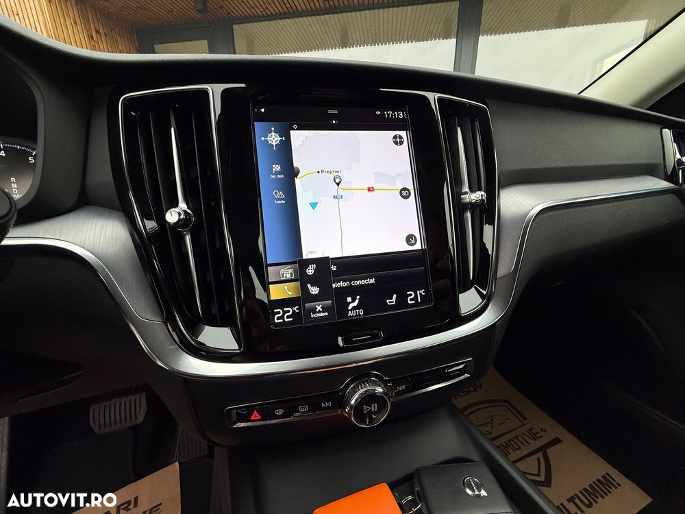 Volvo V60 B3 B DKG Momentum Pro - 22