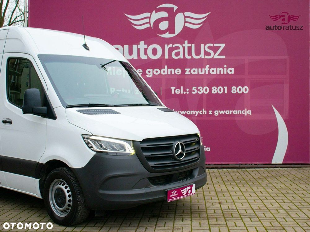 Mercedes-Benz Sprinter - 2