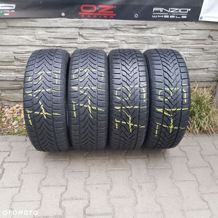 4x 225/60R17 Lassa Competus Winter 2 Data produkcji 2017 Komplet opon zimowych Poznań - 1