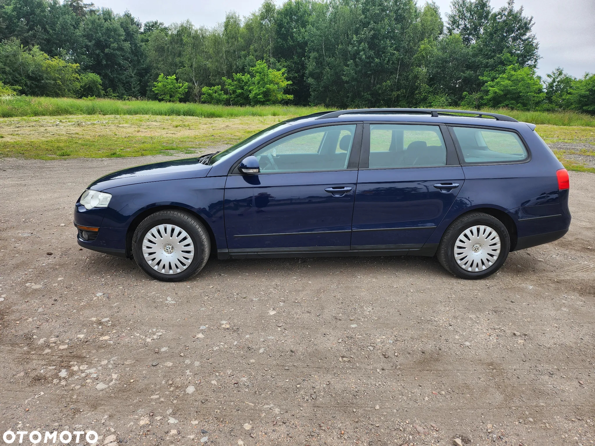 Volkswagen Passat - 2