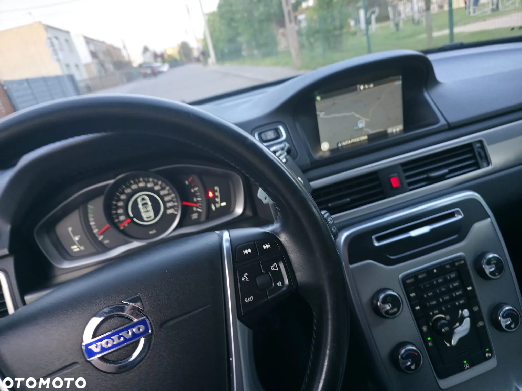 Volvo V70 D3 Geartronic Momentum - 35