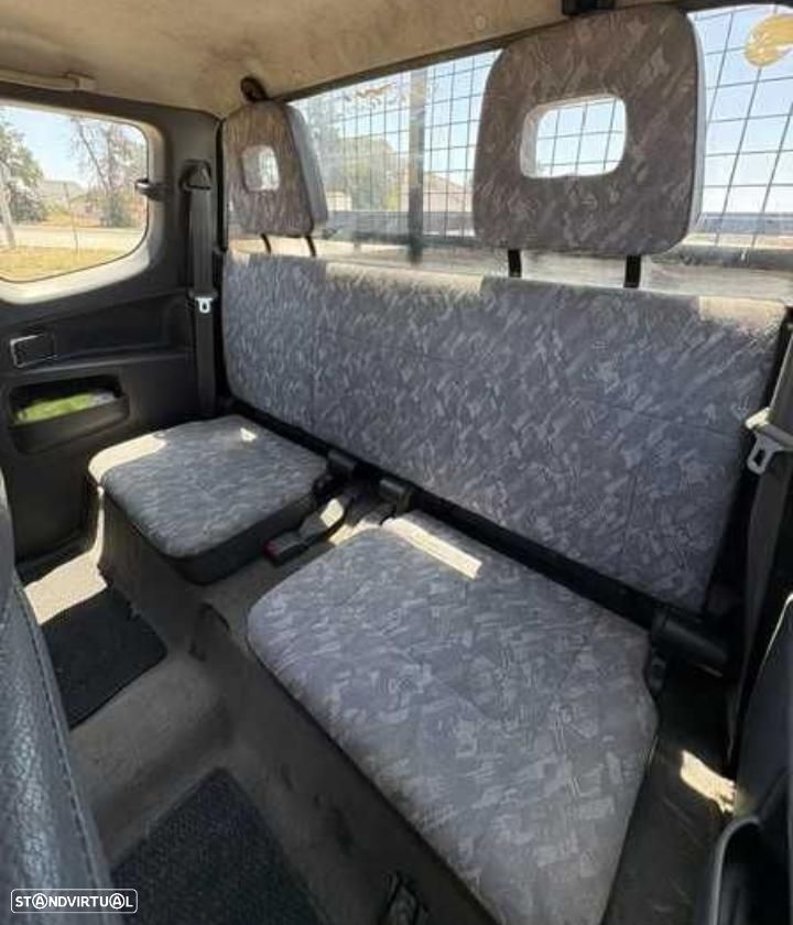 Mitsubishi L200 - 4
