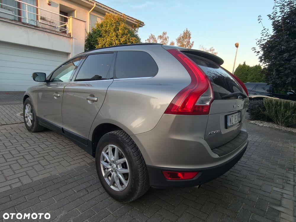 Volvo XC 60 D5 AWD Summum - 7