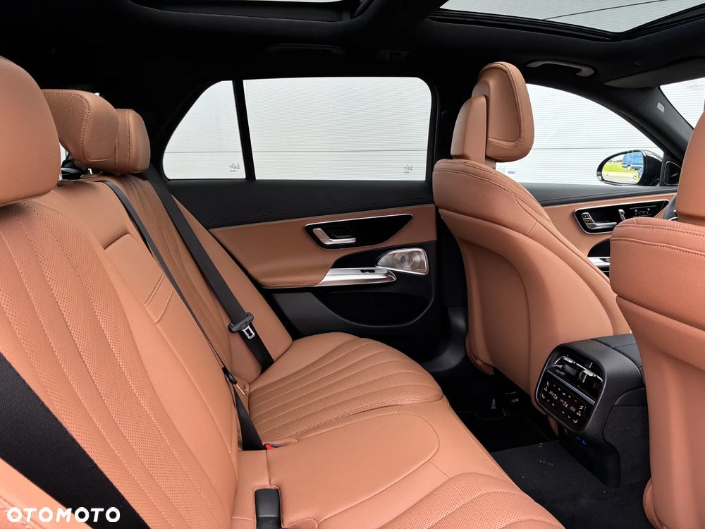 Mercedes-Benz Klasa E 220 d mHEV 4-Matic AMG 9G-Tronic - 6