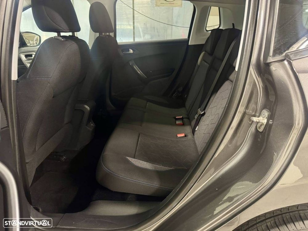 Peugeot 2008 1.2 PureTech Style - 23