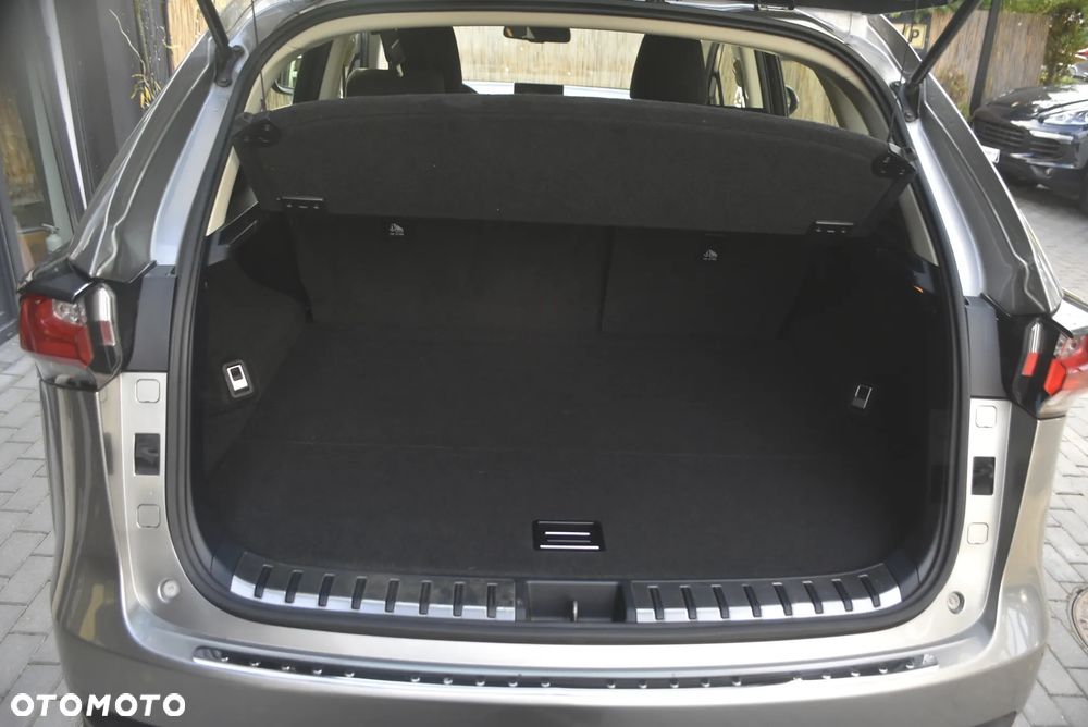 Lexus NX 300h Comfort AWD - 17