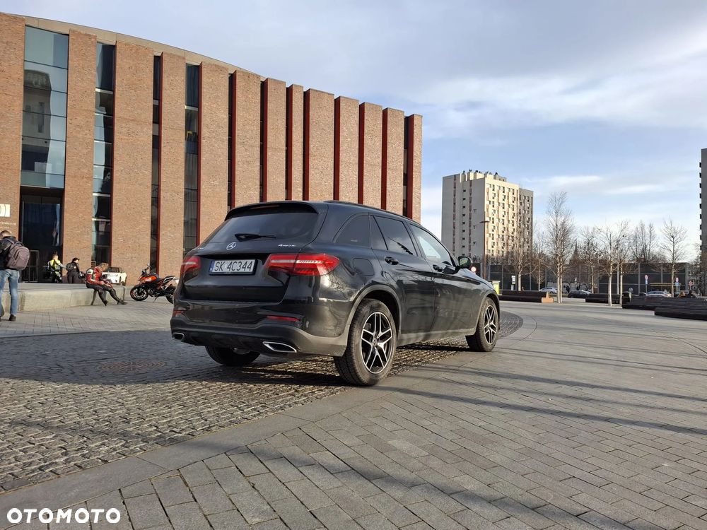 Mercedes-Benz GLC - 2