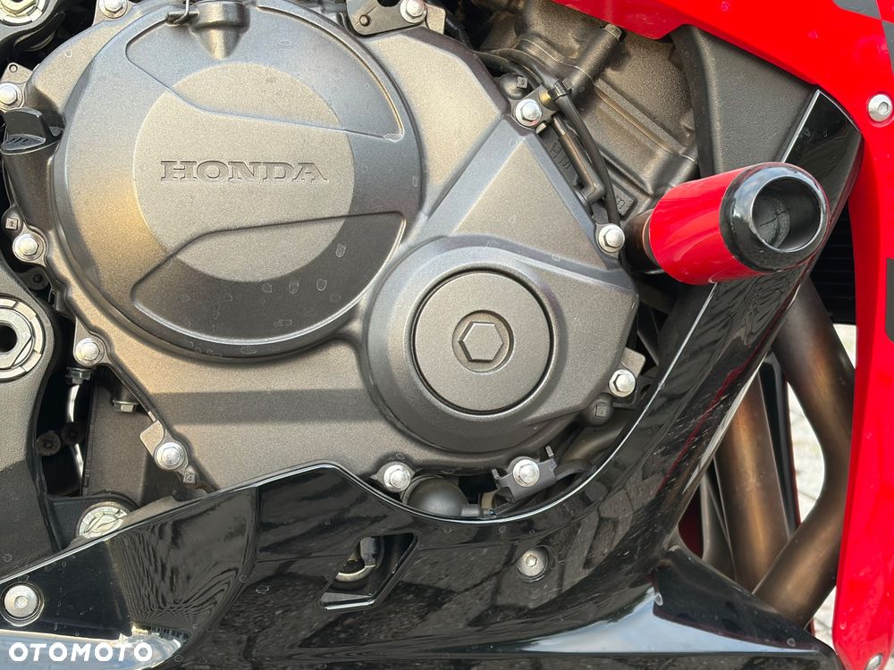 Honda CBR - 8