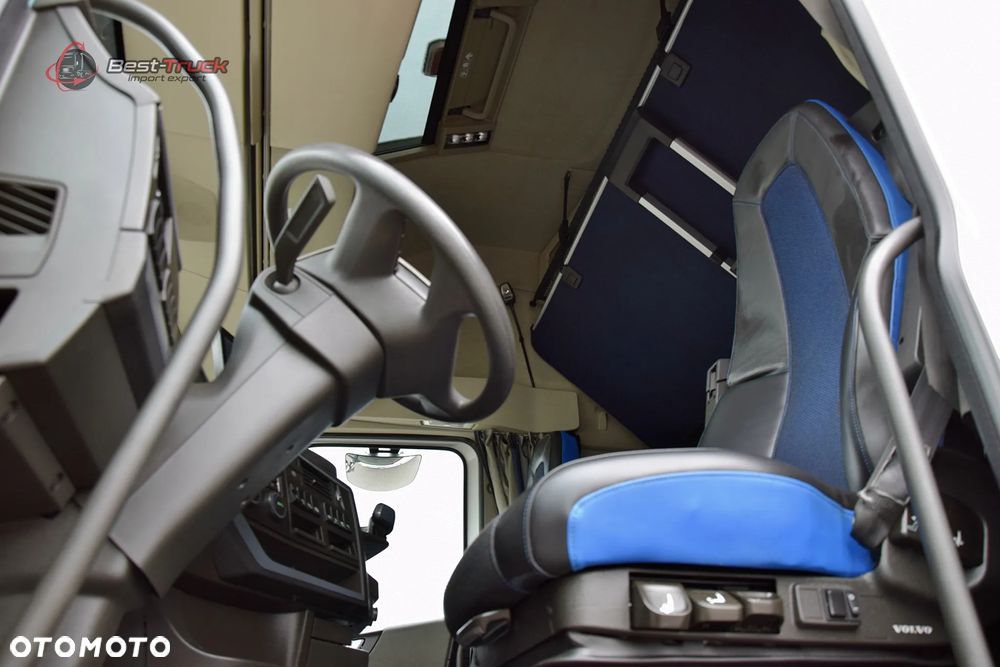 Volvo FH500 || GLOB XXL ||  I-PARK COOL || VIRTUAL COCPIT ||  LEWAREK PRZY SIEDZENIU   || ZBIORNIKI 1175 L || STAN . BDB || - 30