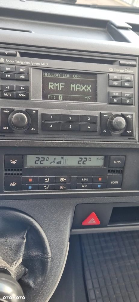 Volkswagen Caravelle - 19