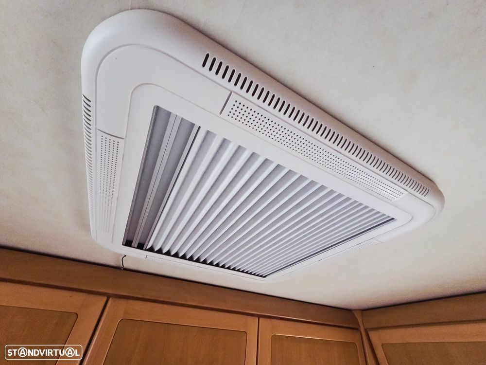 Hymer Classe B B654 - 28