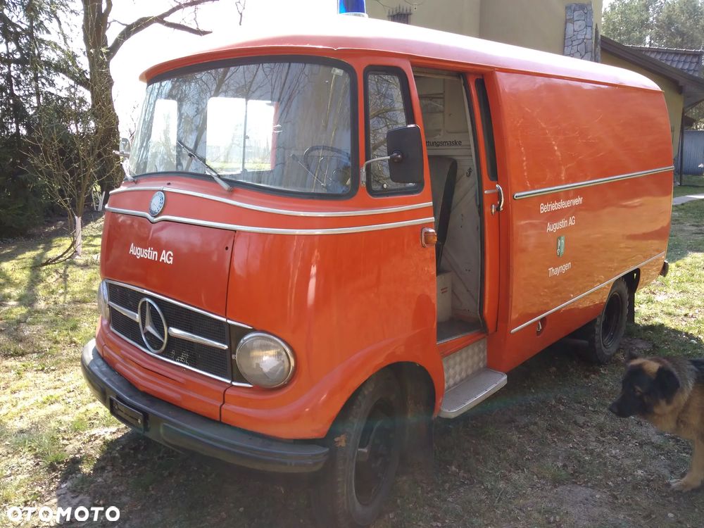 Mercedes-Benz L407 - 1