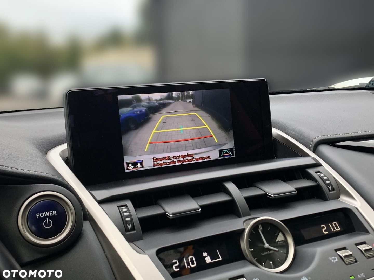 Lexus NX 300h Business Edition AWD - 20