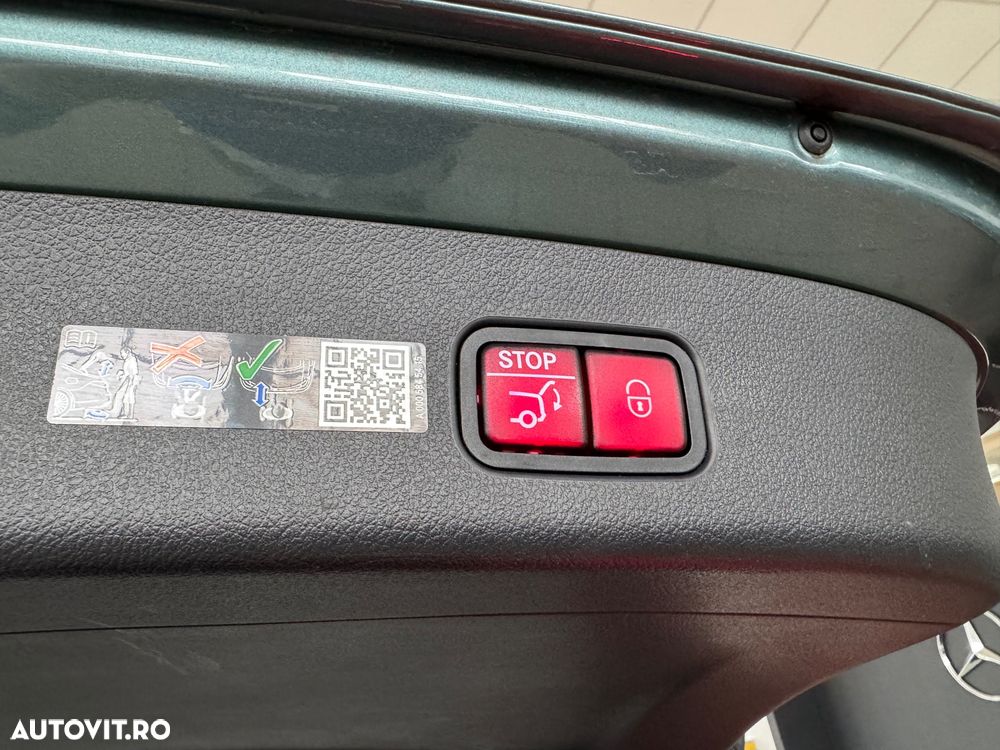 Mercedes-Benz GLC 300 e 4Matic 9G-TRONIC AMG Line Advanced - 9