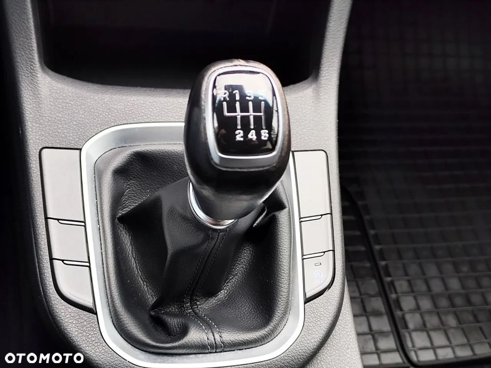 Hyundai i30 1.4 Classic + - 15