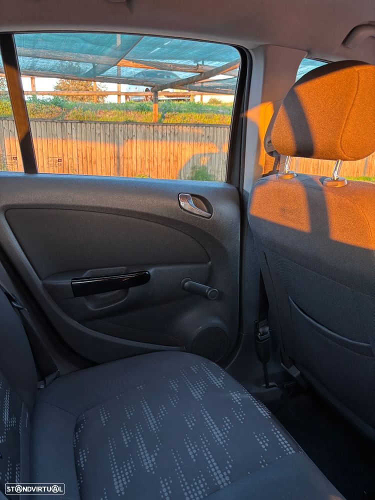 Opel Corsa - 16