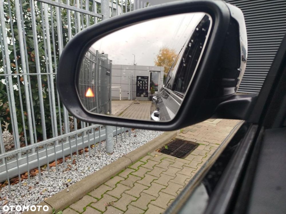 Mercedes-Benz GLB - 19