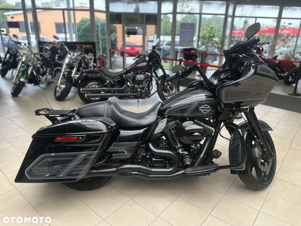 Harley-Davidson Touring Road Glide - 9