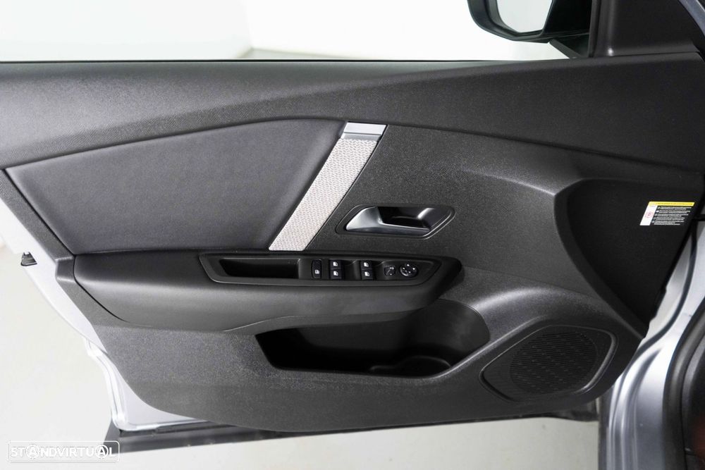 Citroën C4 X 1.2 PureTech Shine Pack EAT8 - 17