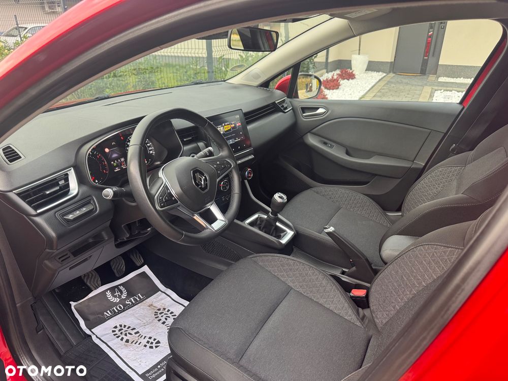 Renault Clio TCe 100 INTENS - 17