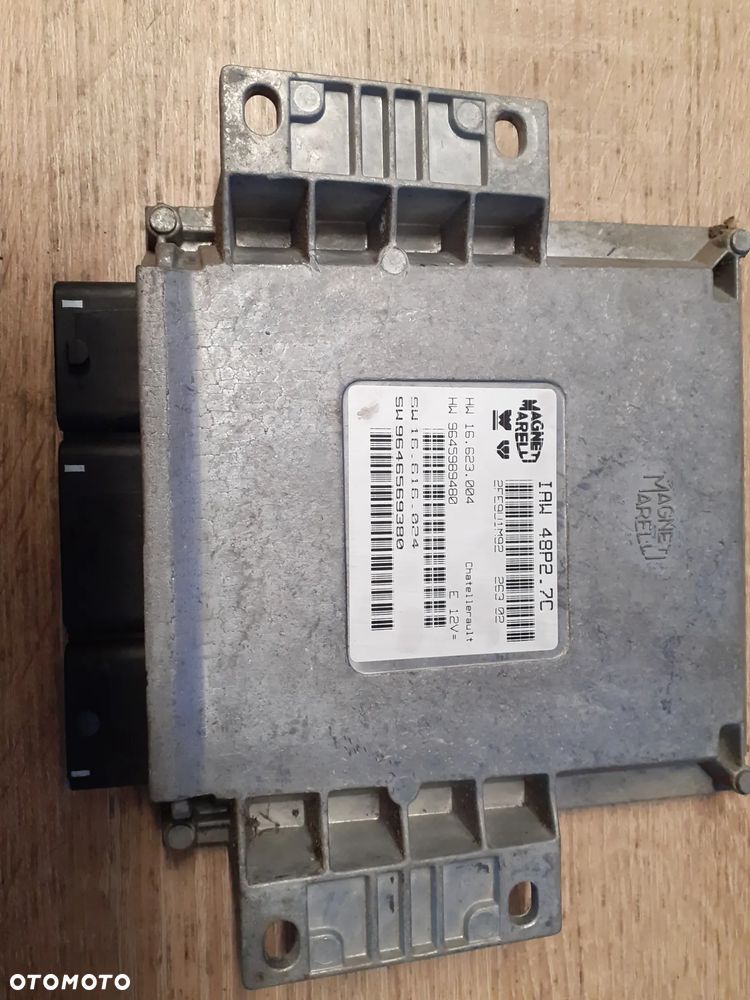 Sterownik KOMPUTER SILNIKA ECU CITROEN C3 1.1 - 1