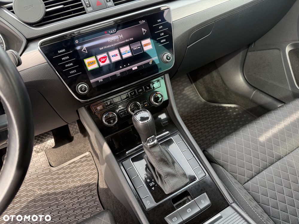 Skoda Superb 1.8 TSI DSG Style - 23