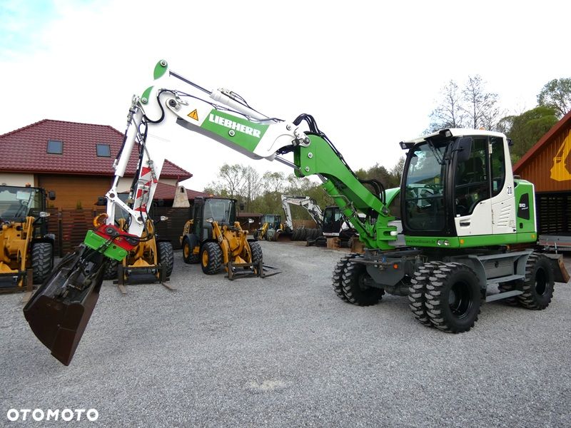 Liebherr A910 Compact / Z Niemiec / Super Stan / BEZ DPF / 2 Łyżki / - 11