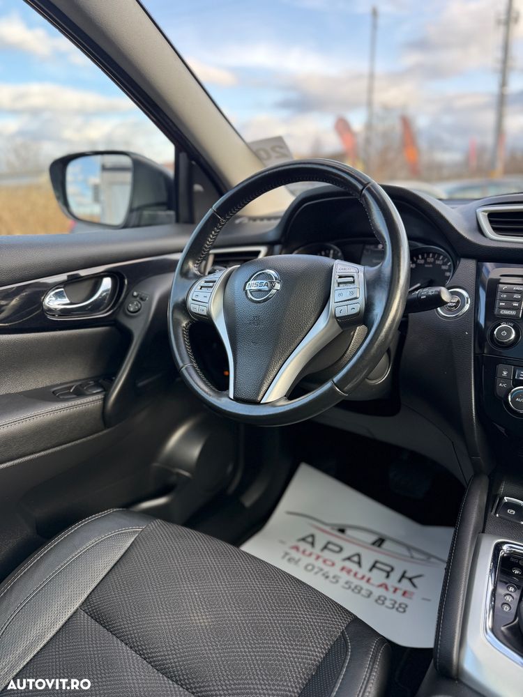 Nissan Qashqai 1.6 DCI Xtronic TEKNA+ - 17