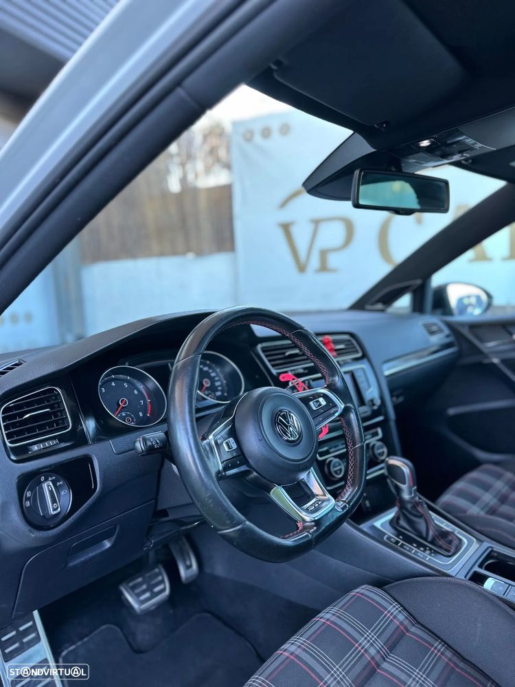VW Golf 2.0 TSi GTi DSG Performance - 19