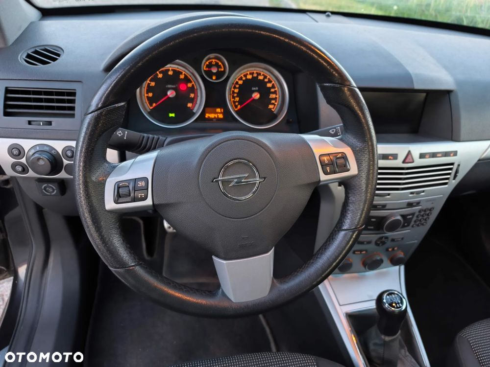 Opel Astra - 14