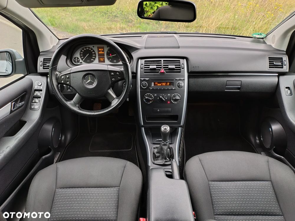 Mercedes-Benz Klasa B 200 - 22
