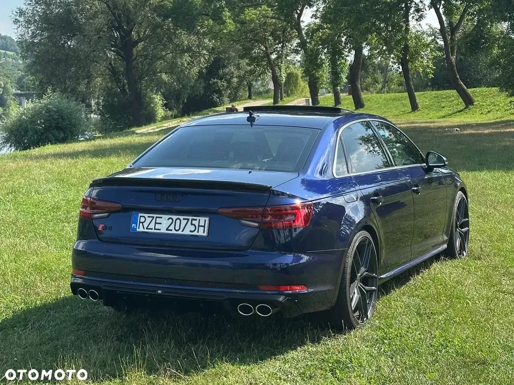 Audi S4 Limousine - 4