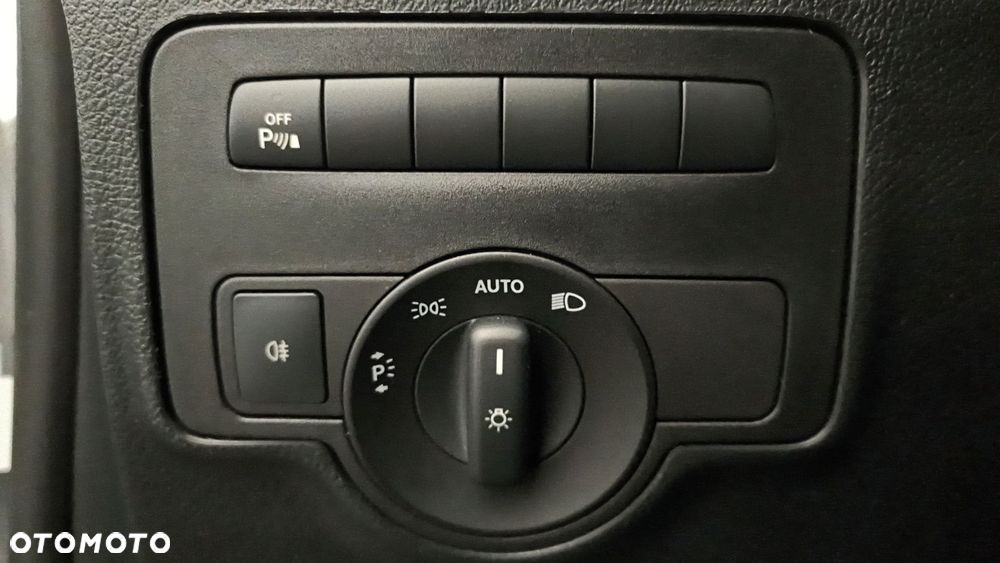 Mercedes-Benz Vito - 21