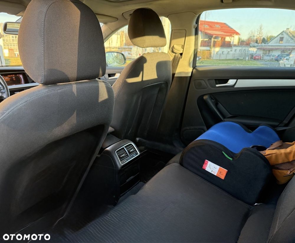 Audi A4 Limousine - 14