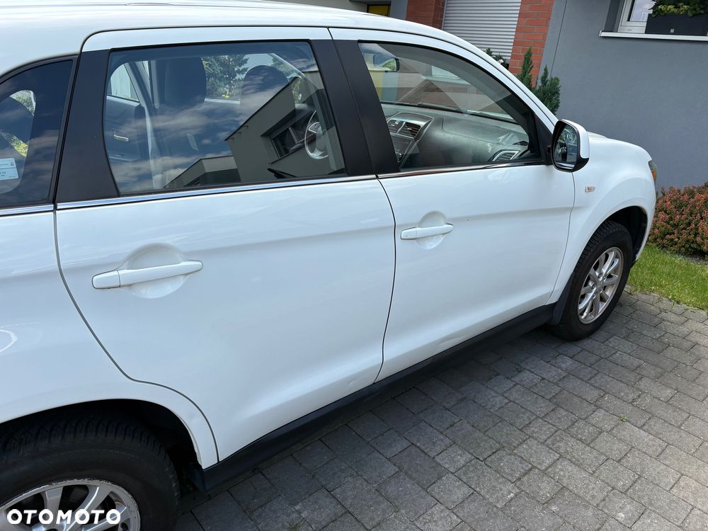 Mitsubishi ASX - 4