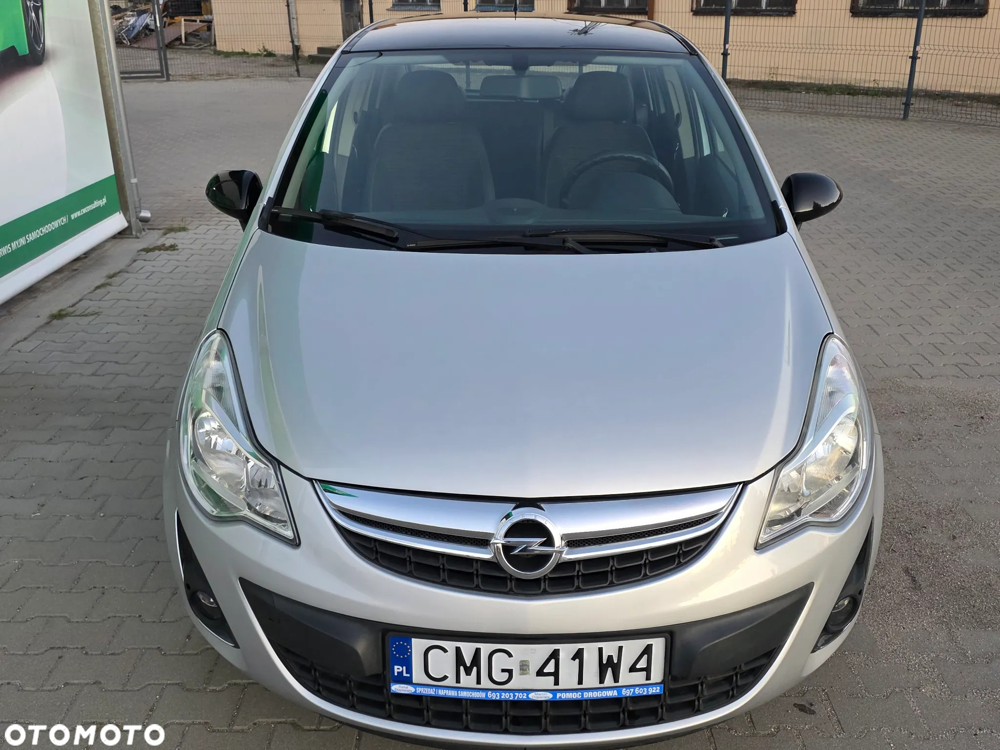 Opel Corsa 1.2 16V Color Edition - 2