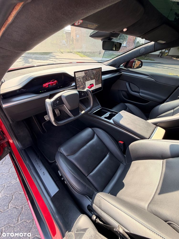 Tesla Model S - 18