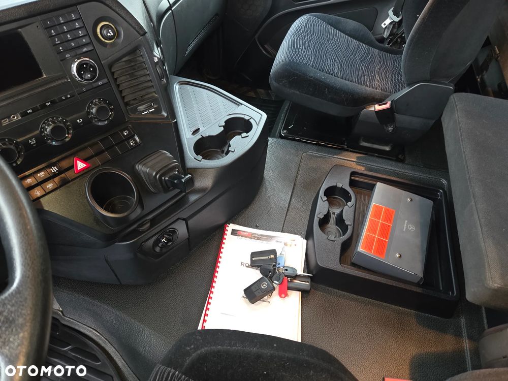 Mercedes-Benz Arocs 3251 - 2