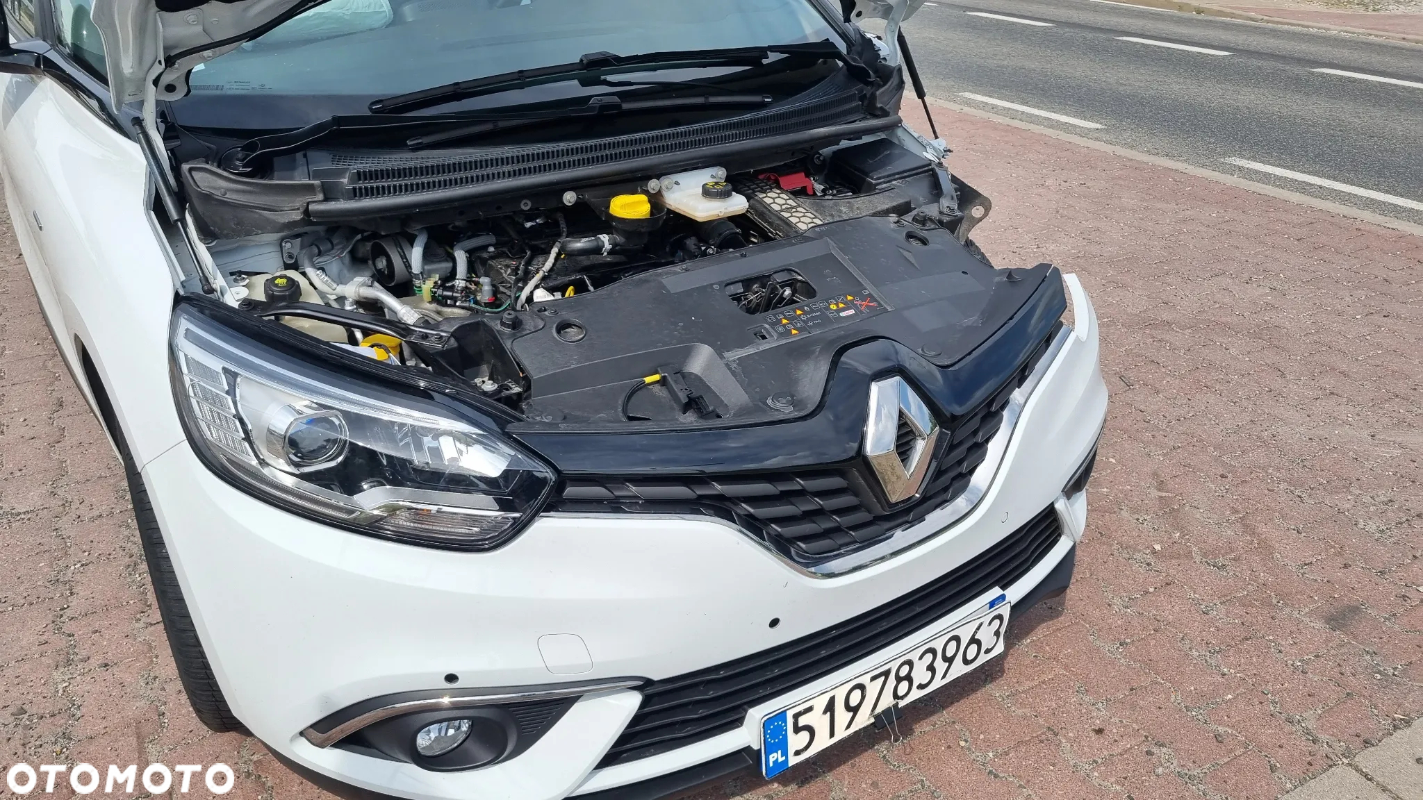 Renault Grand Scenic Gr 1.7 Blue dCi Zen - 32